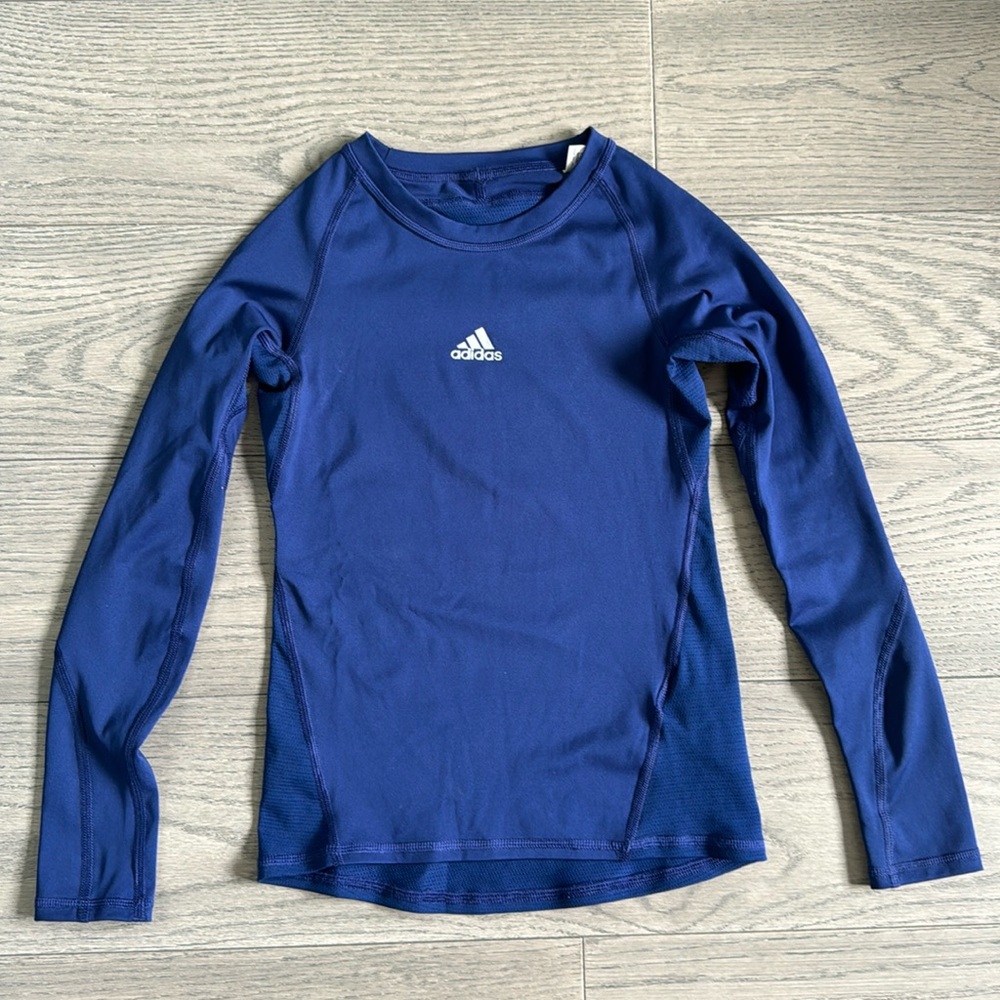 Adidas Girls Techfit Fitted Long Sleeve Shirt size US S (9-10Y)